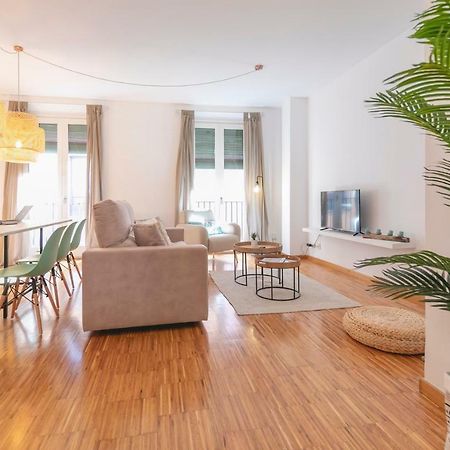 Bravissimo Sunset Apartment Girona Luaran gambar
