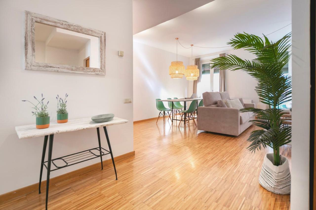 Bravissimo Sunset Apartment Girona Luaran gambar