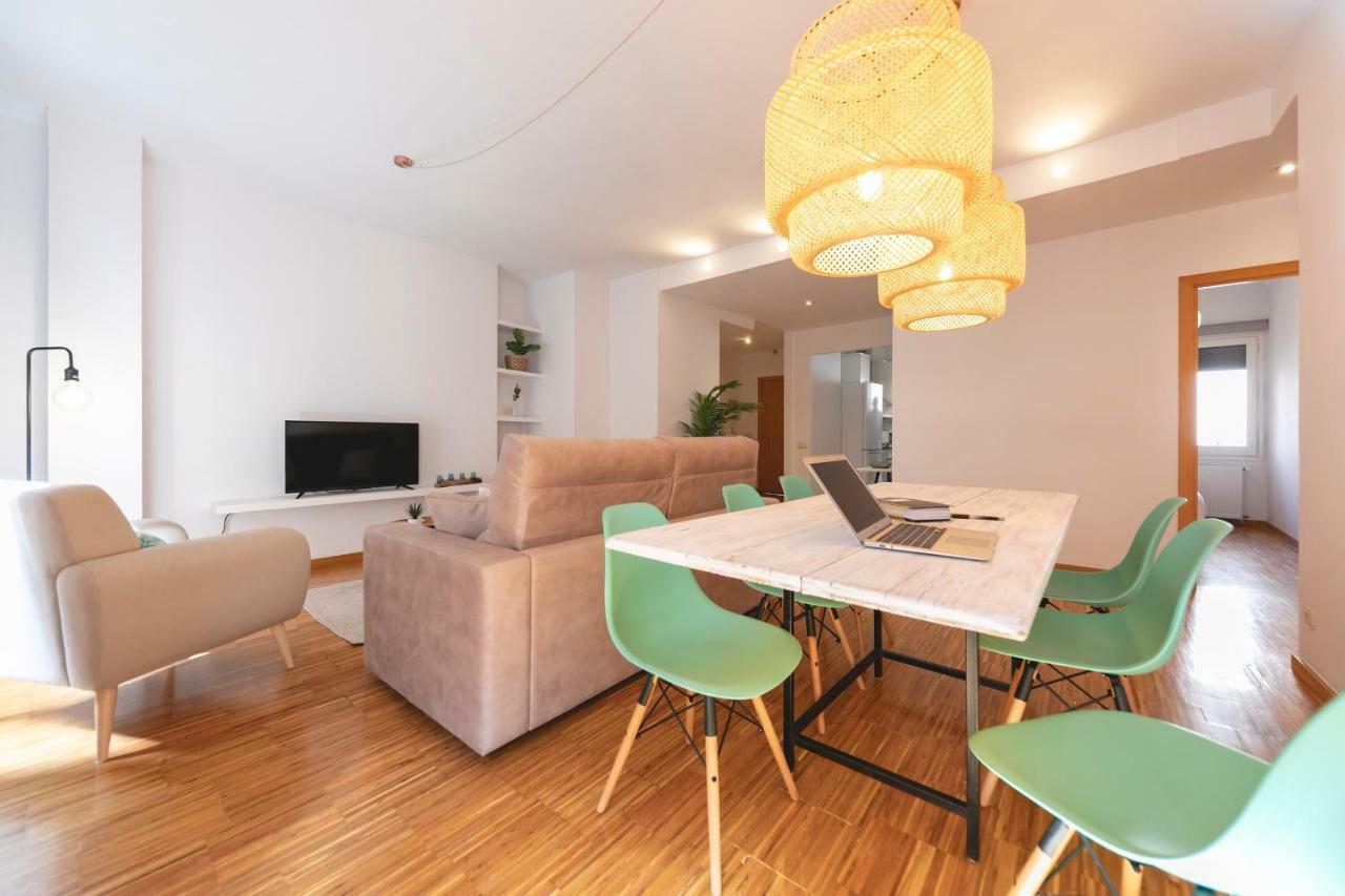 Bravissimo Sunset Apartment Girona Luaran gambar